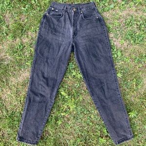 Vintage chic black high waisted jeans